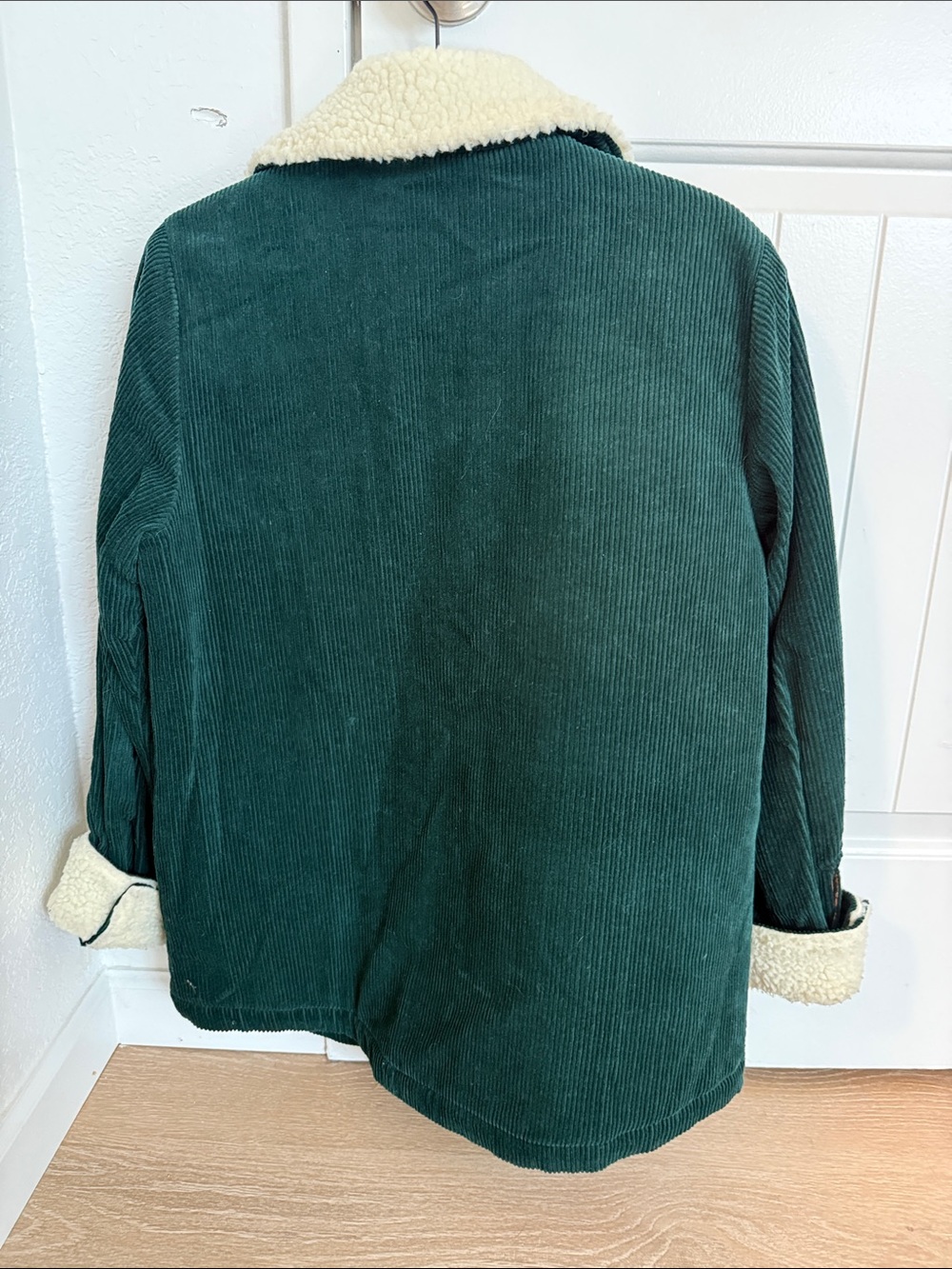 Faherty Corduroy Sherpa Barn Jacket Small - Picture 9 of 9